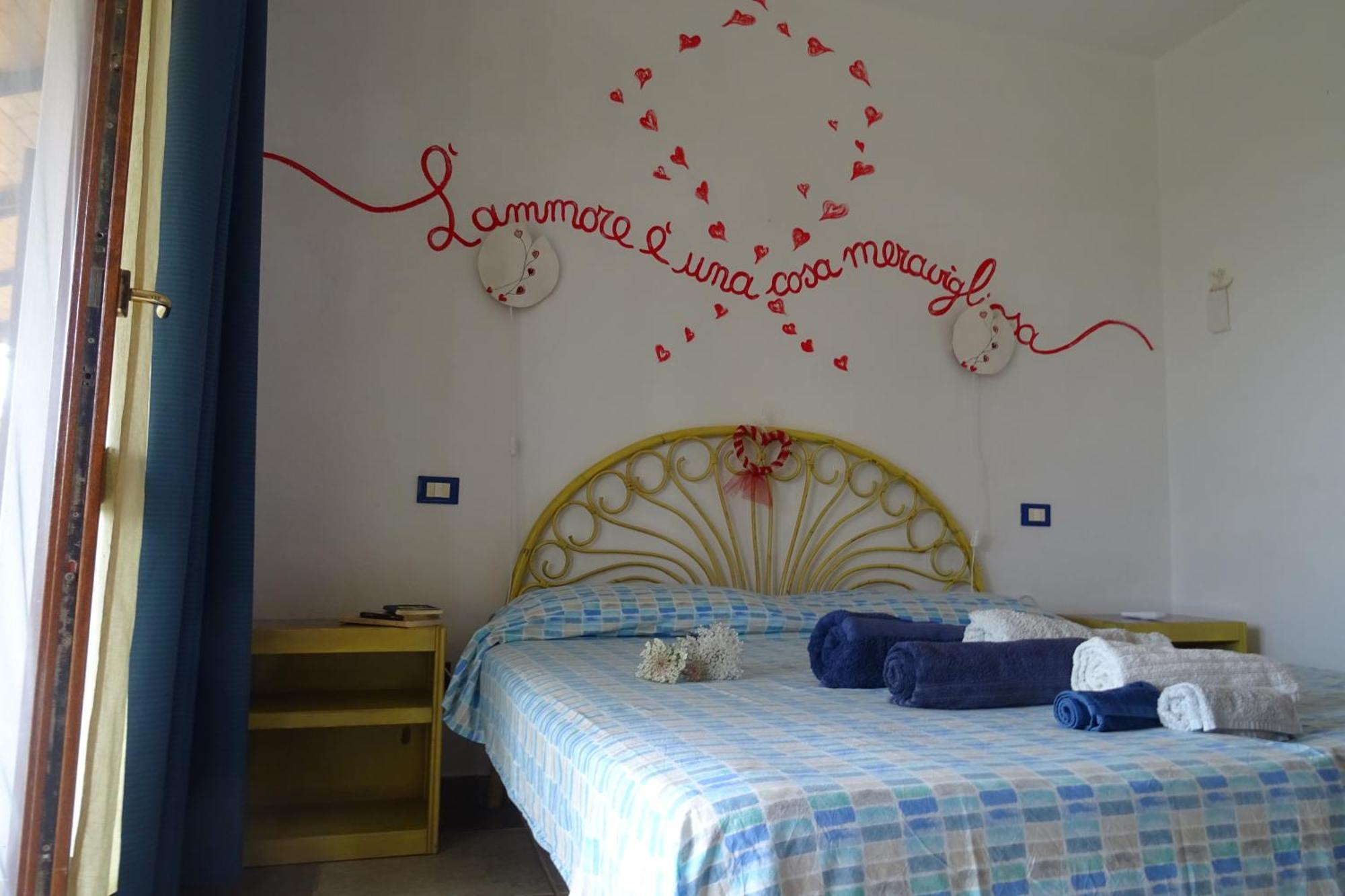 B&B Casa Per Ferie Villaggiocarovana Castiadas Luaran gambar
